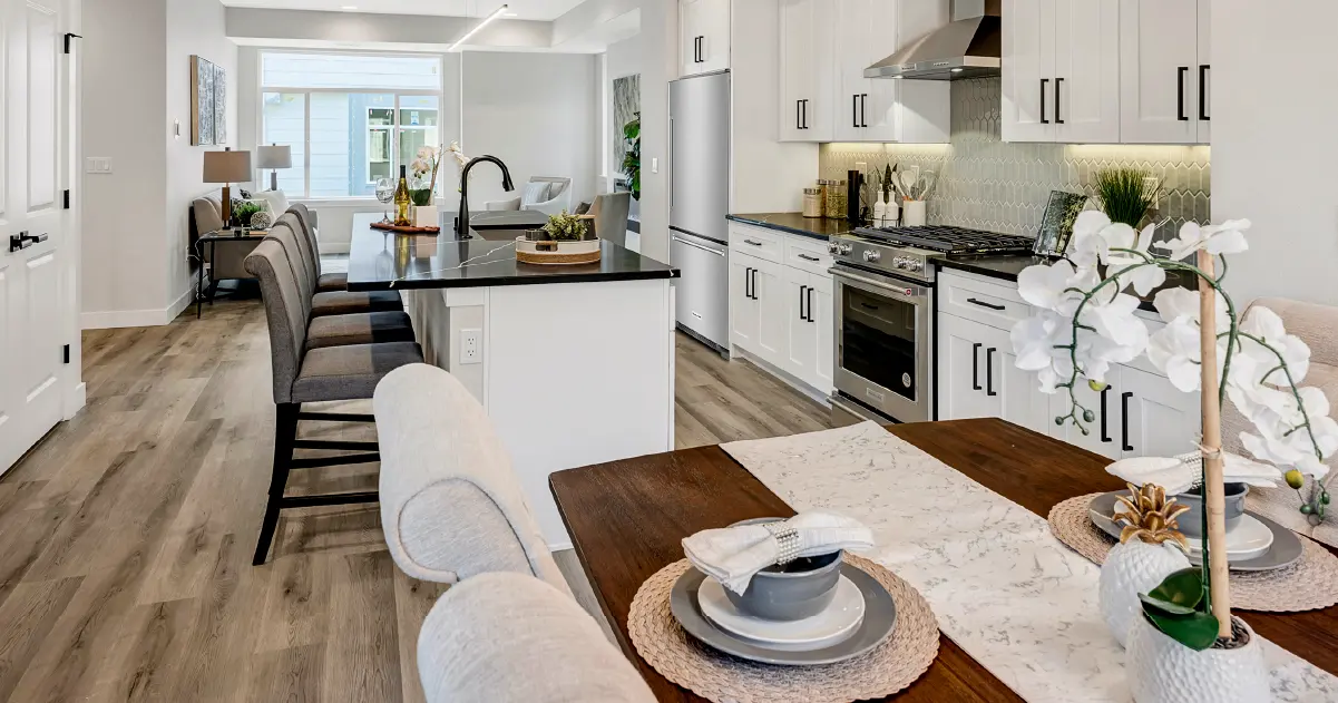 Buying a Townhome? Follow These 5 Tips for a Smooth Experience 
